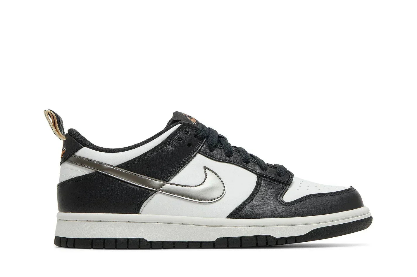 Dunk Low GS Black/White Metallic